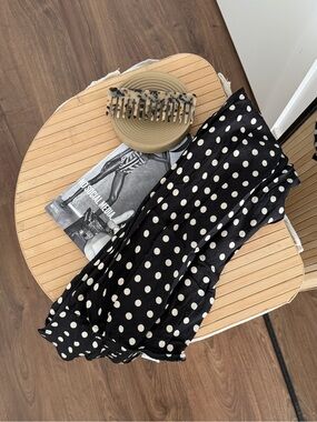 Black Polka Dot Pencil Skirt - Classic Women's Work-to-Weekend Style